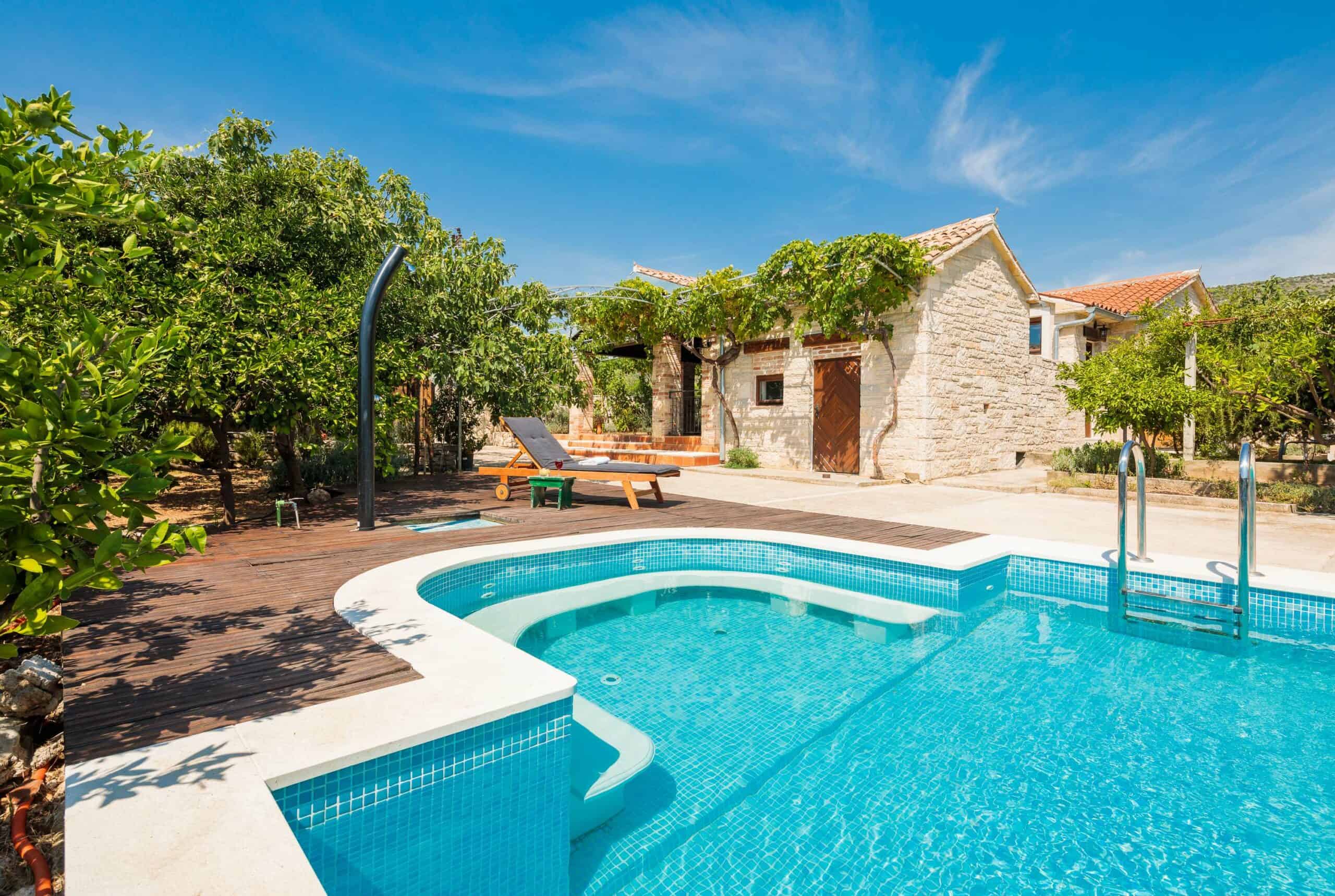 VILLA-LAVANDA